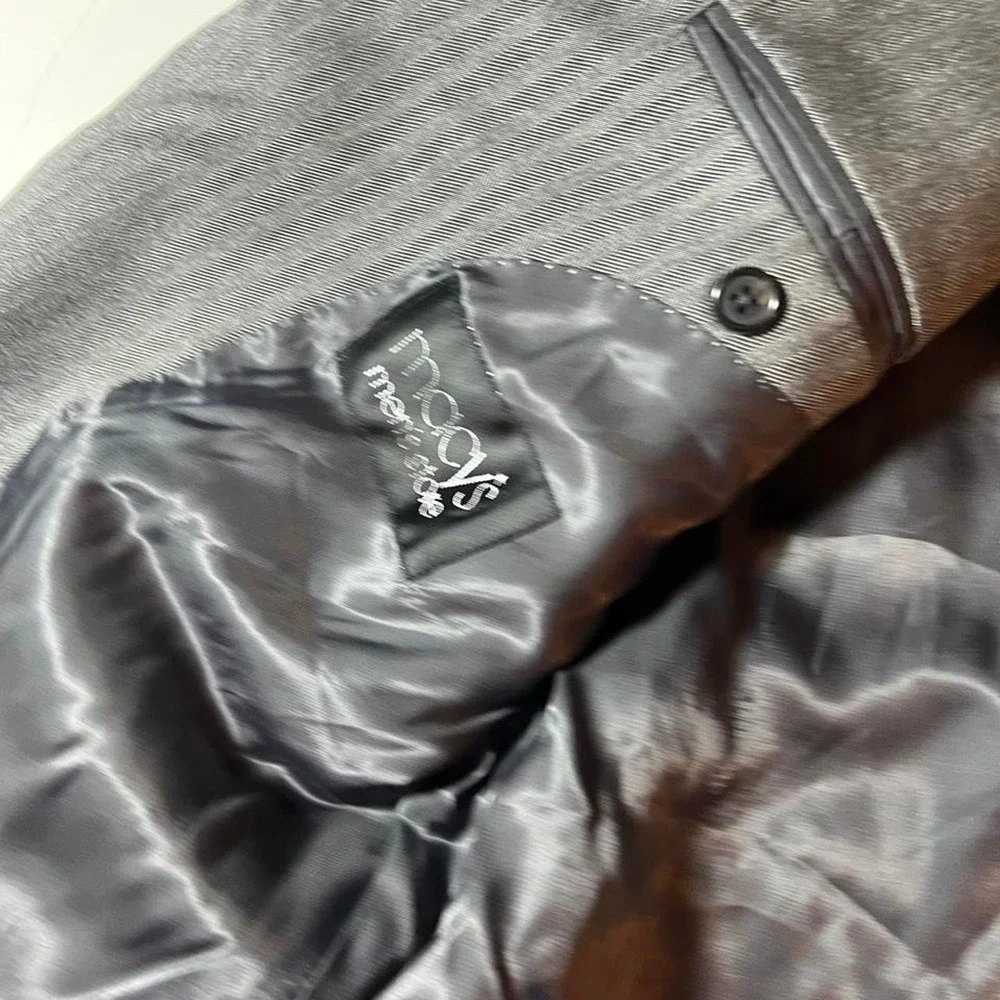 Ralph Lauren gray herringbone blazer with satin lining, size 42R